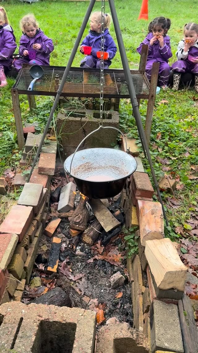 Warm hot chocolate over our crackling fire before setting off on an adventure with our curious little explorers. Fun Fridayβs at Butterflies pre-school! π₯π³π
#butterfliespreschoolcoulsdon #outdoorplay #natureschool #outdoorlearning #funfridays
