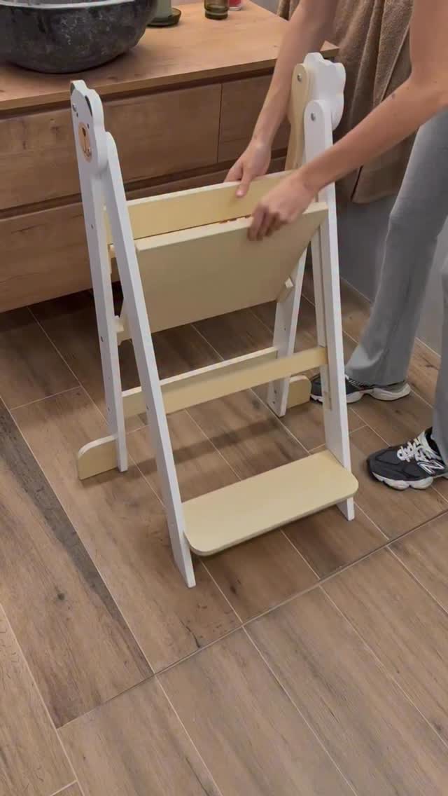 Si el espacio es un problema en tu casa y tu peque está en la etapa de explorar las alturas, esta torre plegable es para vosotros ✨🧸
Encuéntrala en buddybabyworld.com
If space is a concern at home and your little one is at the stage of exploring heights, this foldable learning tower is perfect for you ✨🧸
Find it at buddybabyworld.com