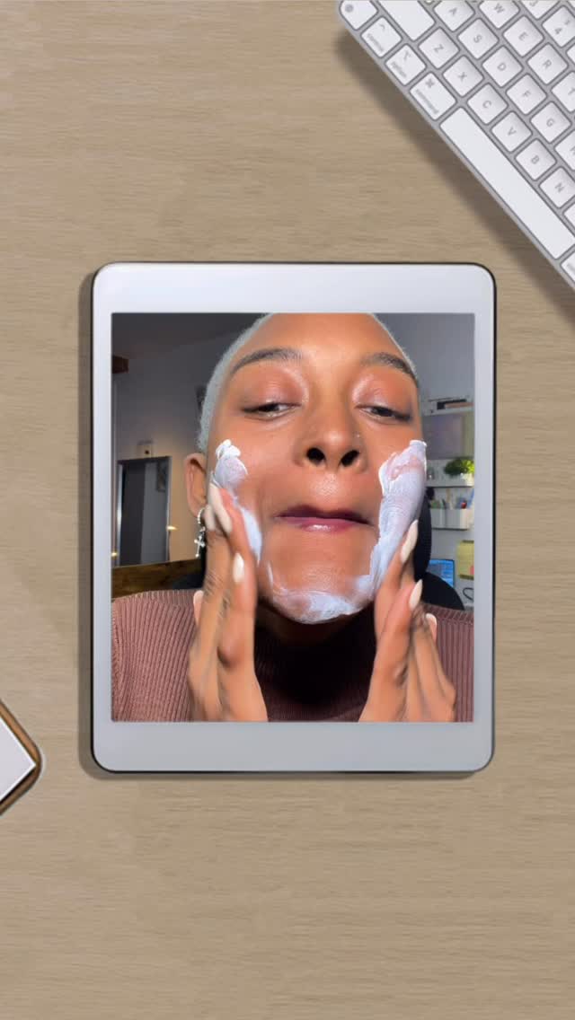 @medicube_global_official No Cast Just Glow Collagen Suncreen 💯
It’s certain this is going to be my go to sunscreen this winter!!!
The texture …. the finish … the ingredients … every about this sunscreen is 10/10 😮💨😮💨
#medicube #nocastjustglow #sunscreen