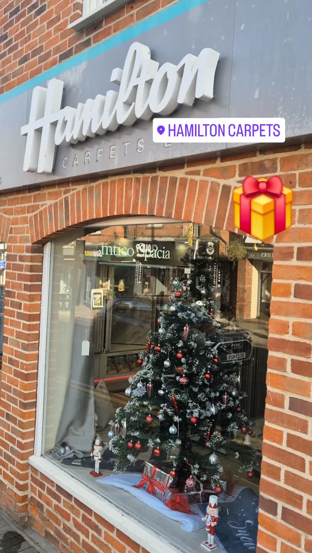 ...it's here!!! NEW flooring time...and Christmas ;-)
Come to our store in Billericay tonight for "Late Night Billericay" to see our Christmas tree and take the opportunity to get a fresh new look ready for Christmas. Shops are open until 9pm tonight - let's #supportlocal