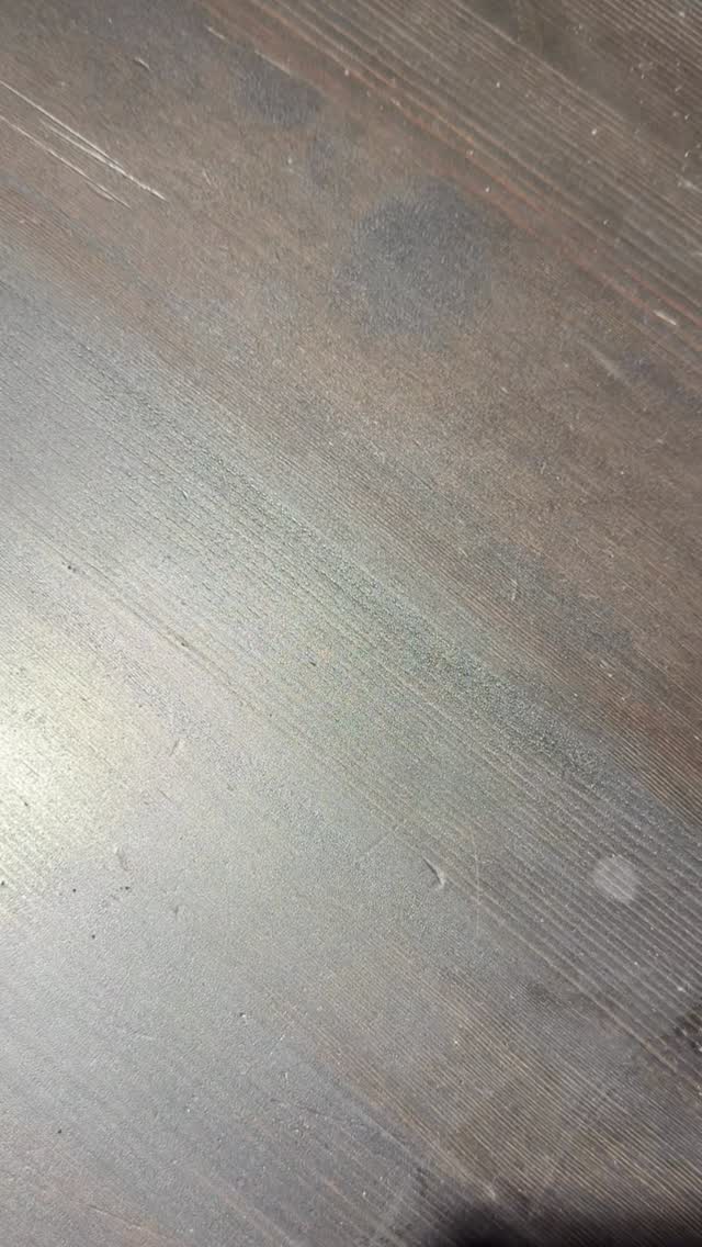 ANDRZEJKI na LUZ-ie 🔮✨
Jeśli szukasz planu na wieczór, który jest trochę magiczny, trochę artystyczny i totalnie odprężający — to masz go właśnie tutaj.
Będziemy lać wosk, ozdabiać świece, personalizować karty i sprawdzać, co nam dziś podpowie wszechświat.
Wpadasz solo czy z ekipą?
Rezerwacja tutaj → luzwarsztaty.com/events/andrzejki ✨