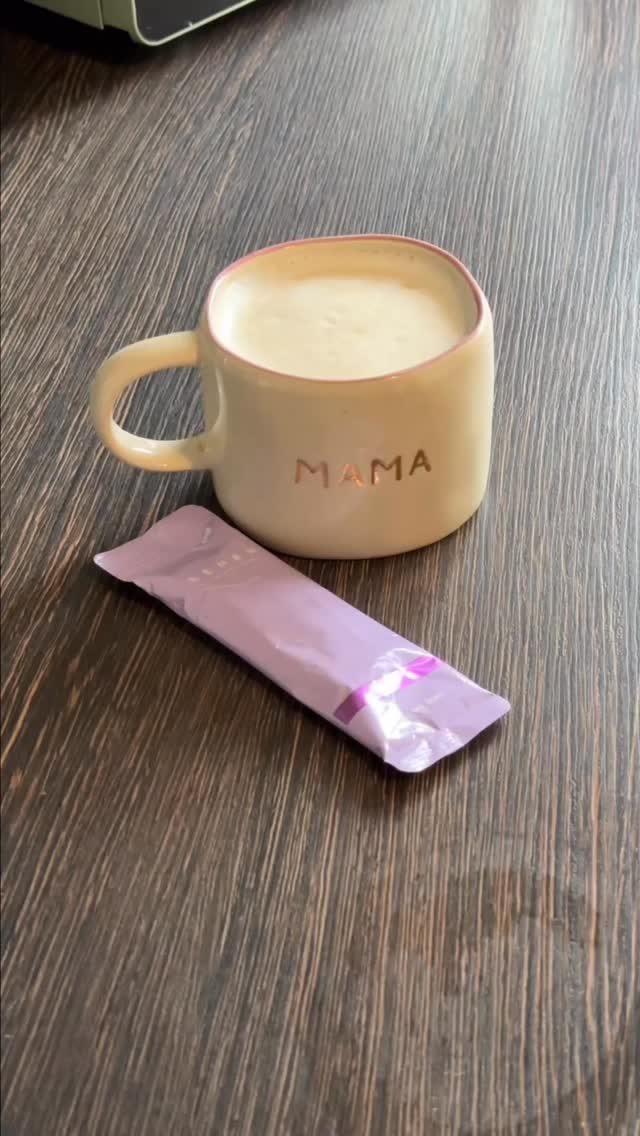 Did you know your collagen levels naturally start to decline in your mid-20s? 👀✨
It’s the protein that keeps your skin firm, smooth and bouncy - so when it begins to dip, you might gradually notice fine lines appearing earlier, skin feeling less plump, makeup not sitting the same and your glow fading faster. Supporting your collagen early makes a real difference long-term.
Renew Collagen gives your skin the building blocks it needs to stay hydrated, firm and naturally radiant as those levels start to drop
A small daily habit your future skin will thank you for. ✨