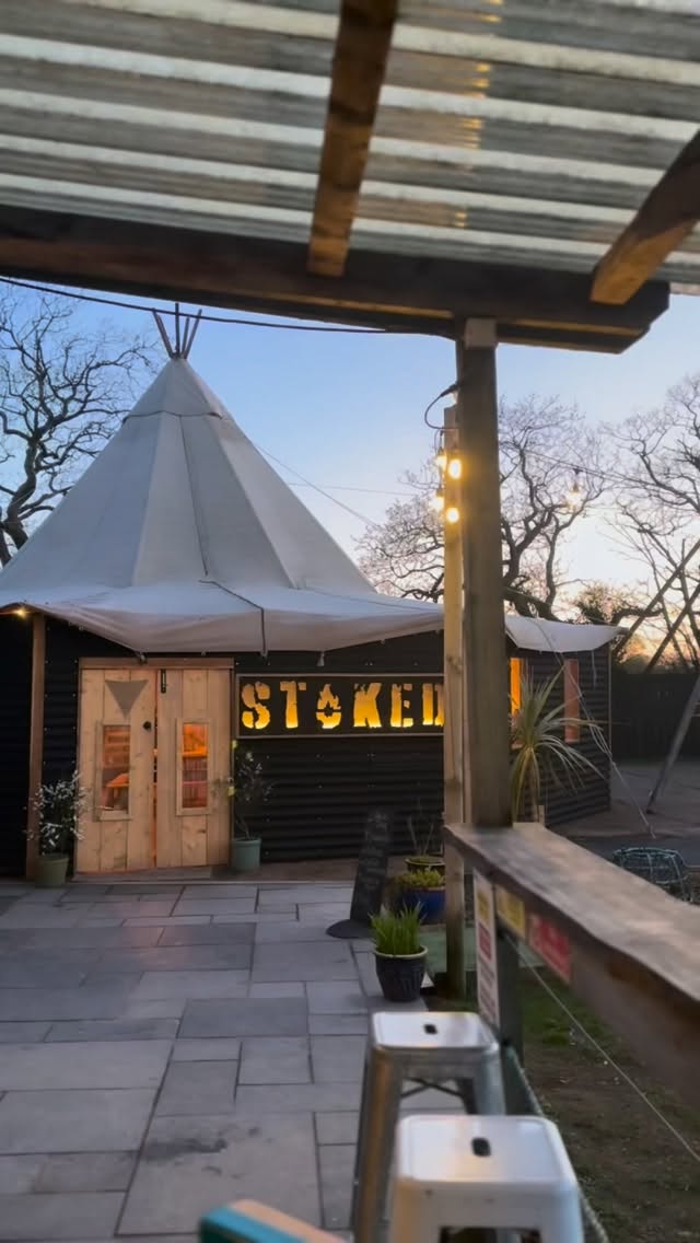 And just like that, we're ending an epic season! From tipi-tastic beginnings to our final weekend in the clubhouse, we've had a blast! Come hang out, grab a bite and indulge it’s your last chance!
#pembrokeshire #streetfood #tipis #foodlover #food #bbq #familyrestaurant #foodporn #southamerican #stoked