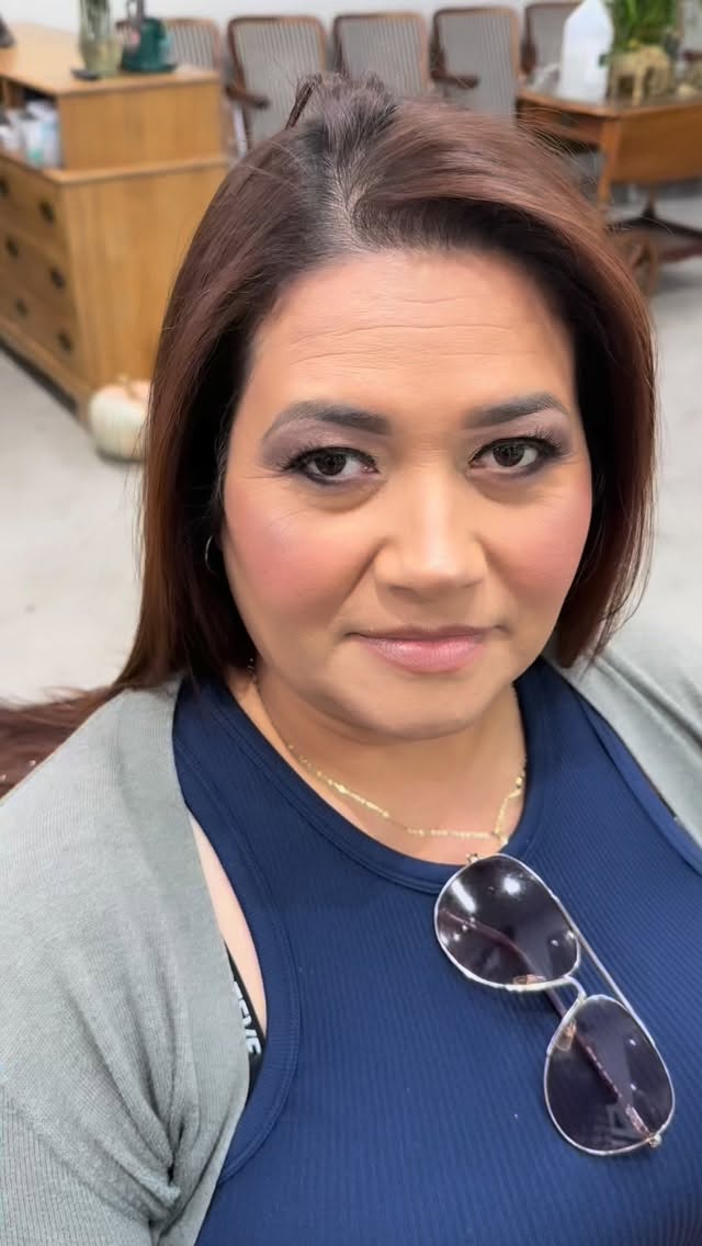 Today’s glam makeup 💄 #natural #netural #browns #Shimmer with a #MACblackliquidliner @viris.beauty