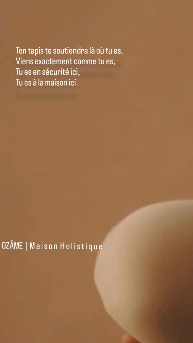 Dans un monde anxiogène, il est bon d'avoir des espaces de sécurité.
Des lieux où vous pouvez vous réguler.
Peu importe la raison pour laquelle vous venez. Vous détendre, vous renforcer, vous connaître, vous reconstruire, vous déposer.
Votre santé mentale, émotionnelle et physique est notre priorité.
Vous êtes en sécurité ici,
Vous êtes à la maison ici.
OZÂME | Maison Holistique
#yoga
#yoganancy.
#santementale
#holisitique