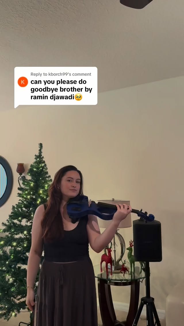 Had to bust the electric out for this sick reverb😌😌 (also took a bit of a break but glad to be back 🙂↕️)
#coversong #gameofthrones #violinist #musician #weddingmusician #eventmusician #got #gameofthronesedit #WeddingInspiration #LiveMusic #OrlandoWeddings #jacobblack #LuxuryEvents #EventMusician #LiveMusician #EventEntertainment #PrivateEvents #HighEndEvents #MusicForEvents #EventPlanner #WeddingCeremony #WeddingDayMagic #ViolinMusic #RomanticWedding #WeddingIdeas #WeddingDetails #WeddingTrends #ProposalIdeas #orlandoevents