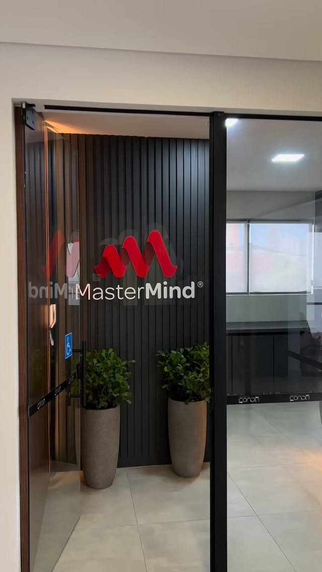 A Tela Solar 3% é a escolha perfeita para quem busca conforto visual, proteção e elegância em um único produto.
Ela reduz o calor, filtra até 97% da luminosidade e mantém a vista externa — ideal para ambientes modernos como o Mastermind Chapecó, onde instalamos este projeto exclusivo. ✨
Trabalhamos com medidas sob medida, materiais de alta qualidade e instalação profissional para garantir o acabamento perfeito em cada detalhe.
📍 Projeto realizado no @mastermindchapeco – Chapecó/SC
🪟 Espaço Fino Decorações – Concórdia/SC
📲 Chame no WhatsApp e peça seu orçamento personalizado!