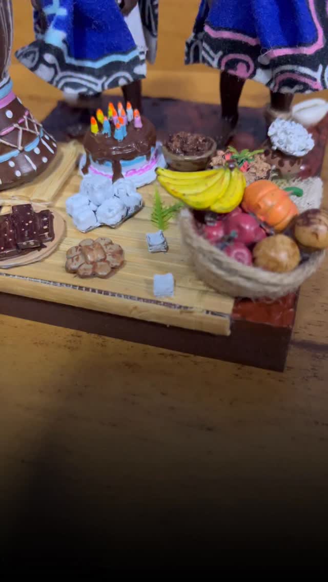 As Ibejadas 🤎
Essa peça foi pra minha irmã de santo Júlia.
Muito obrigada pela oportunidade de sentir a energia deles e de alguma forma homenagear essas entidades q tanta alegria e e lnsinamento trás para nossas vidas ✨
Aruanda’s Doll
✨Ter seu Orixá… sua entidade… do jeitinho q vc quer. Só me chamar q faço pra vc!✨
(A partir de 390,00 + envio
média 13cm)
Só chamar no WhatsApp ou no direct e eu faço pra vc 😉
#bonecospersonalizados #bonecos #resina #colecionaveis #escultura #sculture #dolls #funko #funkopersonalizado #artesã #feitoamao #feitopormim