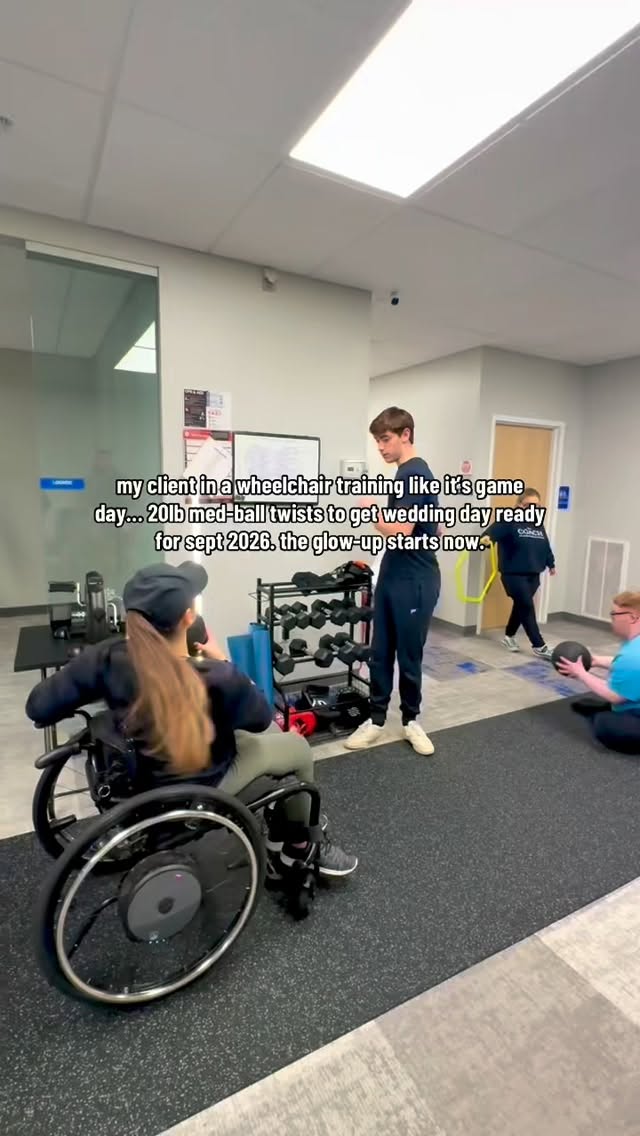 every rep is part of her wedding prep. seated or not - she’s unstoppable.
#fitness #wheelchair #bride #fitspiration #coreworkout