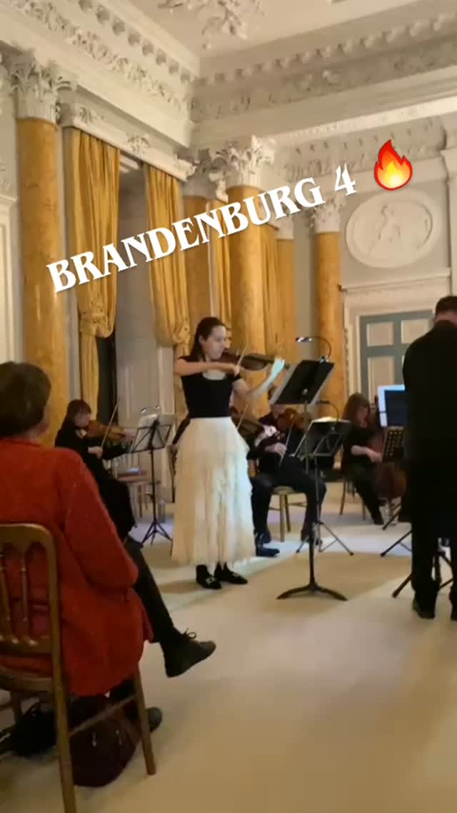 Last concert of the year, done! ✅ Thank you so much Warwickshire Baroque and @stoneleighabbeyofficial for having me and featuring new violin concerto by @isidroalbarreal alongside Brandenburg 4! ☺️💪