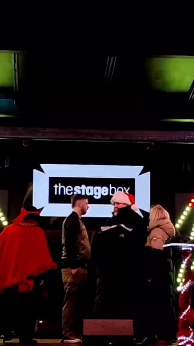 What a magical time at the Hoddesdon Parade! 🎄✨
Nonna’s Kitchen was proud to sponsor the tree this year, beautifully lit by Kathy from EastEnders. A huge thank you to everyone who stopped by, ate with us, and shared the festive spirit 🤩🤩
And a shout-out to Dean for taking the stage and representing our amazing team! ❤️
Here’s to community, good food, and Christmas magic at Nonna’s. 🎅🏼🍝