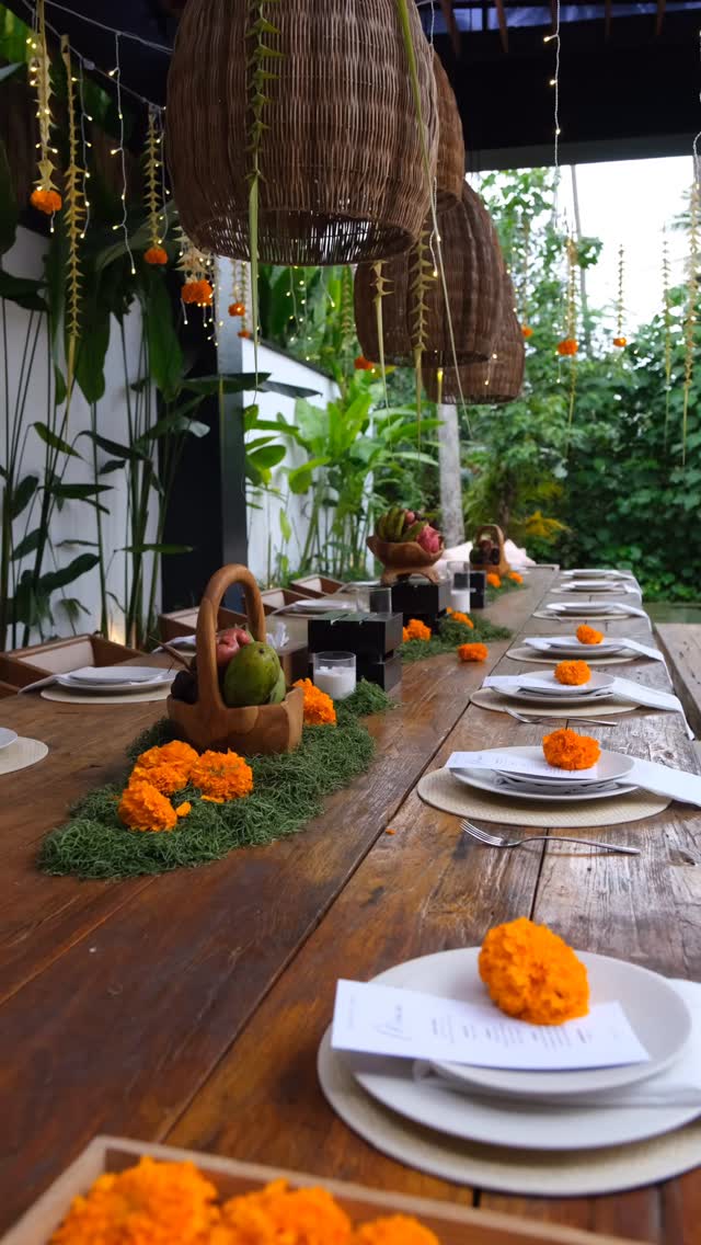 Hosting a retreat in Bali?
Let us nourish your guests 🍃
Head to our website or send us a DM for more information
#balicatering #thekitchenhouse #retreatcatering #balievents #tkh #kitchenhouse