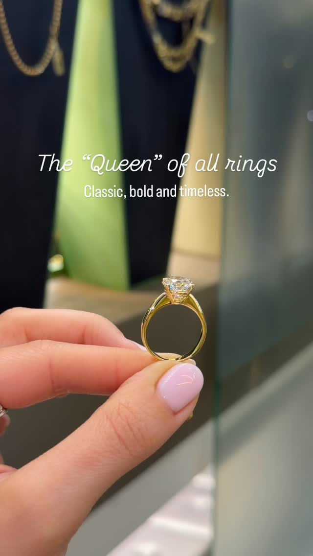 Round Cut = Timeless appeal, versatility, simple elegance.
Visit our store for more! #solitaireantwerp #verloven2026 #verlovingsringen #antwerpshopping