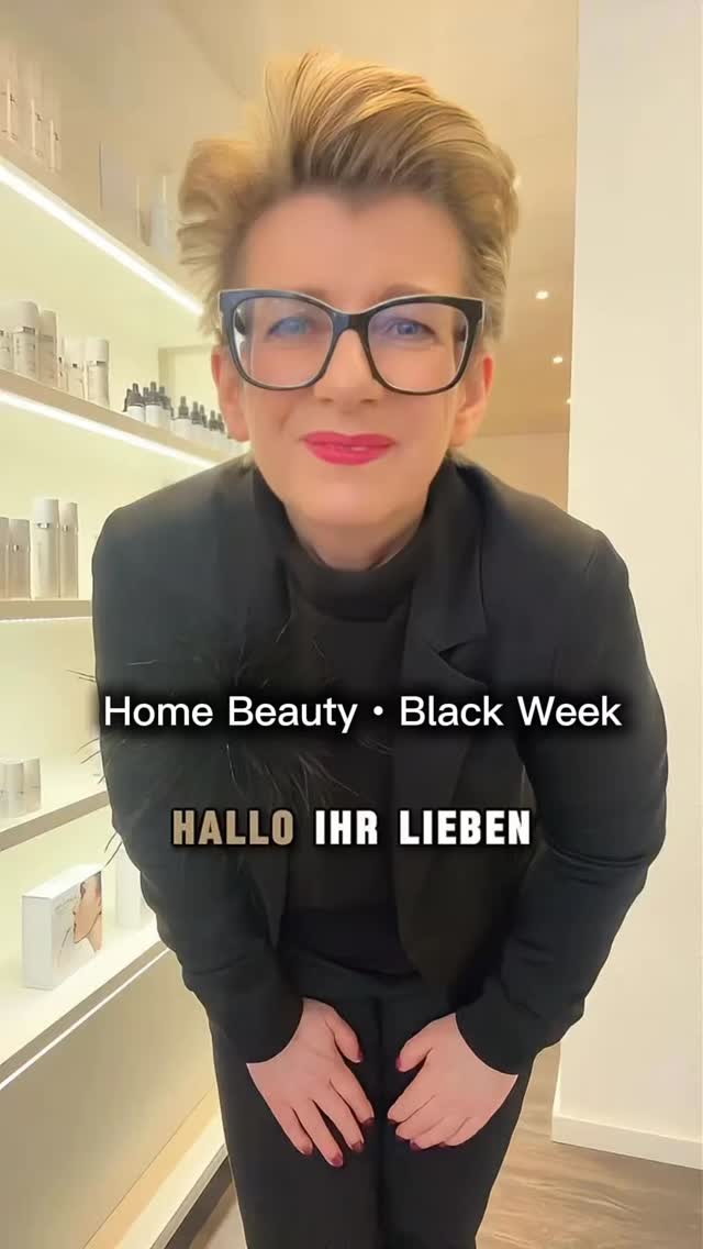 Die CARE4YOU Black Week 🖤 ist gestartet.
Dieses Jahr dreht sich alles um Home Beauty - professionell, effektiv und sofort sichtbar.
Ab heute bekommst du zwei exklusive Lifting- & Glow-Sets zum Aktionspreis.
❣️ Nur bis 28. November.
#blackweek #homebeauty #metime #beautytips #skincareroutine #schönehaut #glow