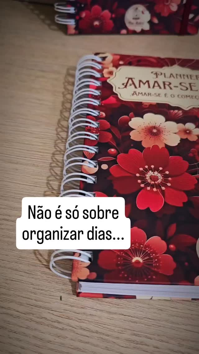 âš Black Friday no ar e o Planner Amar-se 2026 estĂĄ com desconto e frete grĂĄtis por tempo limitado! âš
Se vocĂȘ sente que precisa começar 2026 com mais leveza, presença e cuidado emocional⊠esse Ă© o planner que vai caminhar com vocĂȘ.
Ele nĂŁo Ă© sĂł pra organizar tarefas.
Ă pra organizar a mente.
Pra te lembrar de respirar, diminuir a autocobrança, registrar seu emocional e criar uma rotina que realmente faça sentido.
Cada pĂĄgina foi pensada pra te ajudar a se acolher nos dias difĂceis e celebrar suas pequenas vitĂłrias nos dias bons.
Ă mais que que um planner Ă© autocuidado diĂĄrio.
đ DisponĂvel nas versĂ”es fĂsica e digital com valor especial de Black Friday, sĂł enquanto durar o lote!
Se 2026 for o seu ano de se amar mais⊠comece por aqui.
#planner2026 #plannerterapeutico #agenda2026