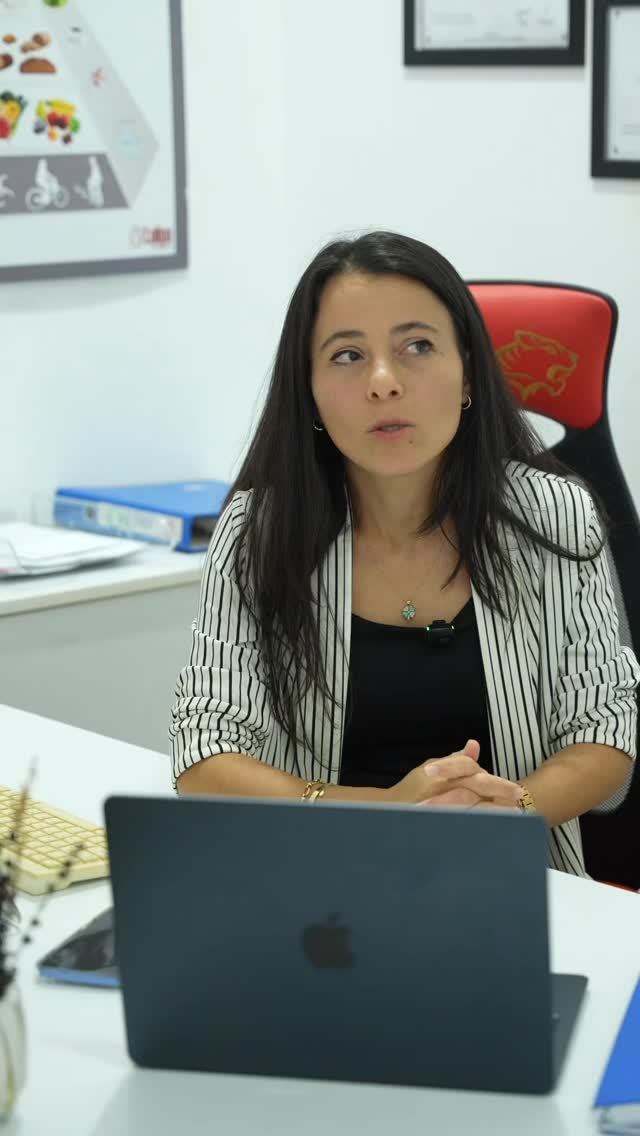 Diyetisyenimiz @diyetisyenyaseminincal anlatıyor:
Ne kadar su içmeliyiz?
#su #sağlıklıyaşam #tulipafitnessclub #başakşehir