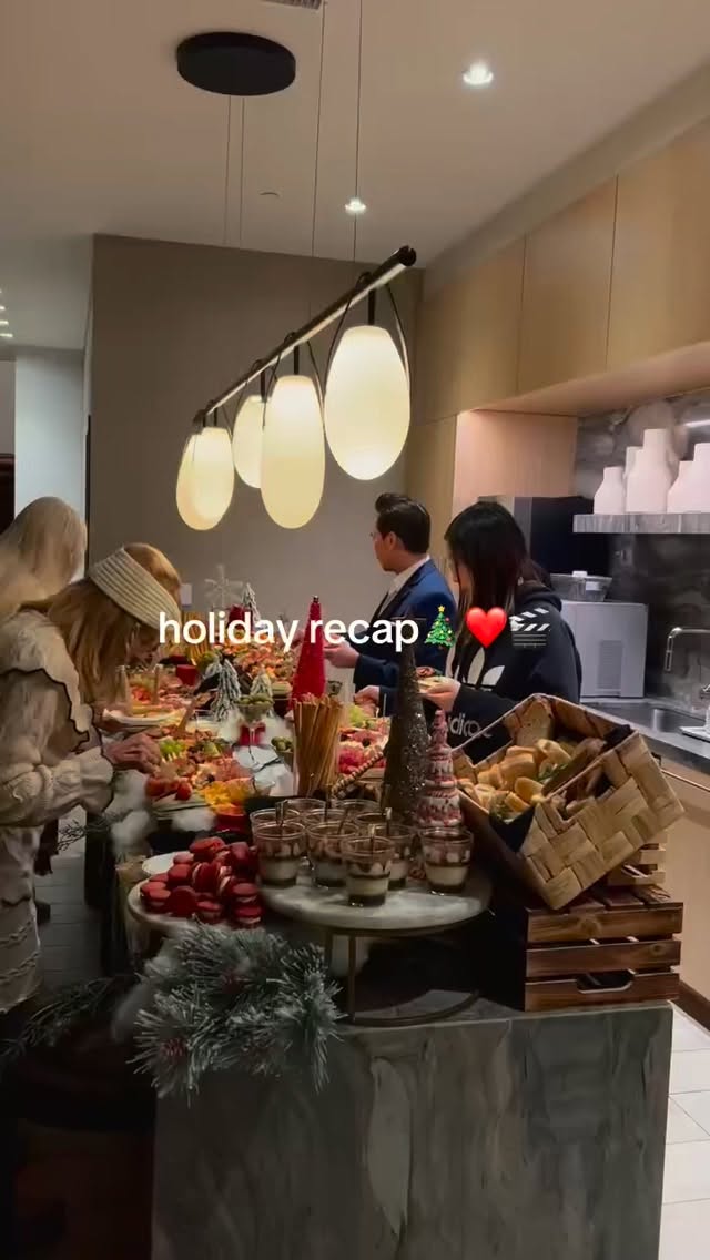 Merry Christmas Eve from Motion Flix 🎄✨
We had so much fun celebrating the holiday season with all of you!