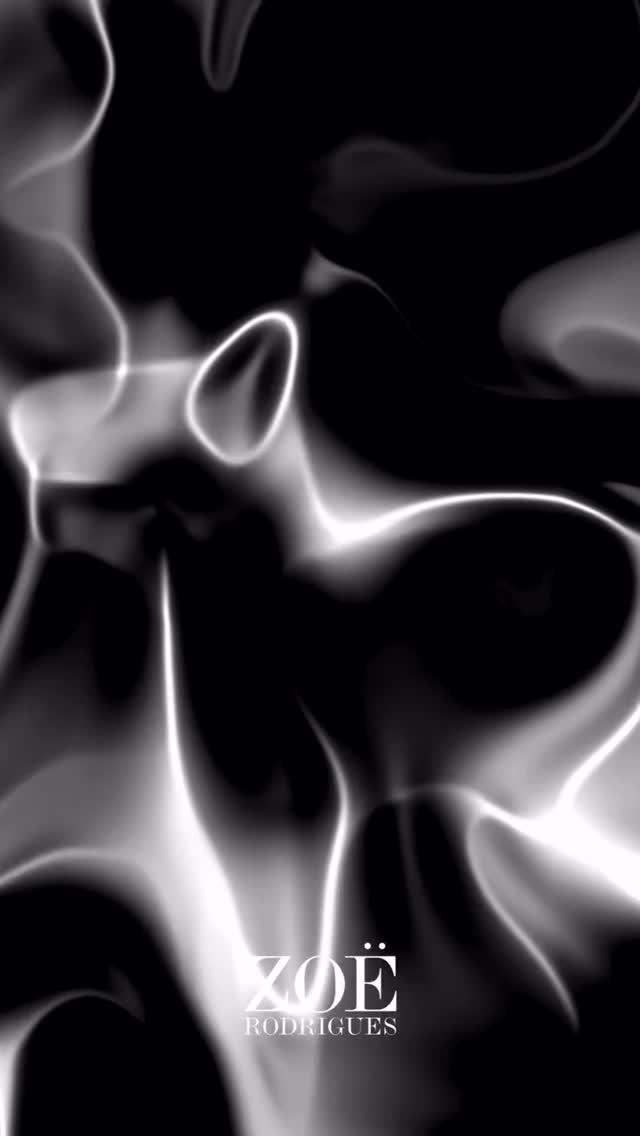 Black Friday fades.
A considered wardrobe doesn’t.
Get in touch to start your style evolution with confidence. #personalstylist #personalstyle #confidence #style