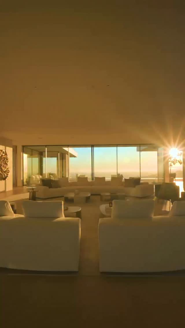 Open your world with automation.
At Styline, we believe luxury should feel effortless. Our fully integrated automation packages allow every door and window to glide open with the simple push of a button—blending engineering, architecture, and modern living into one seamless experience.
A new dimension of connection, comfort, and control—crafted the Styline way.
#Styline #StylineUSA #LuxuryDoors #LuxuryWindows #AutomatedLiving #ArchitecturalDesign #MinimalFrame #ModernArchitecture #HomeAutomation #DesignInspiration #LuxuryHomes #CaliforniaLuxury