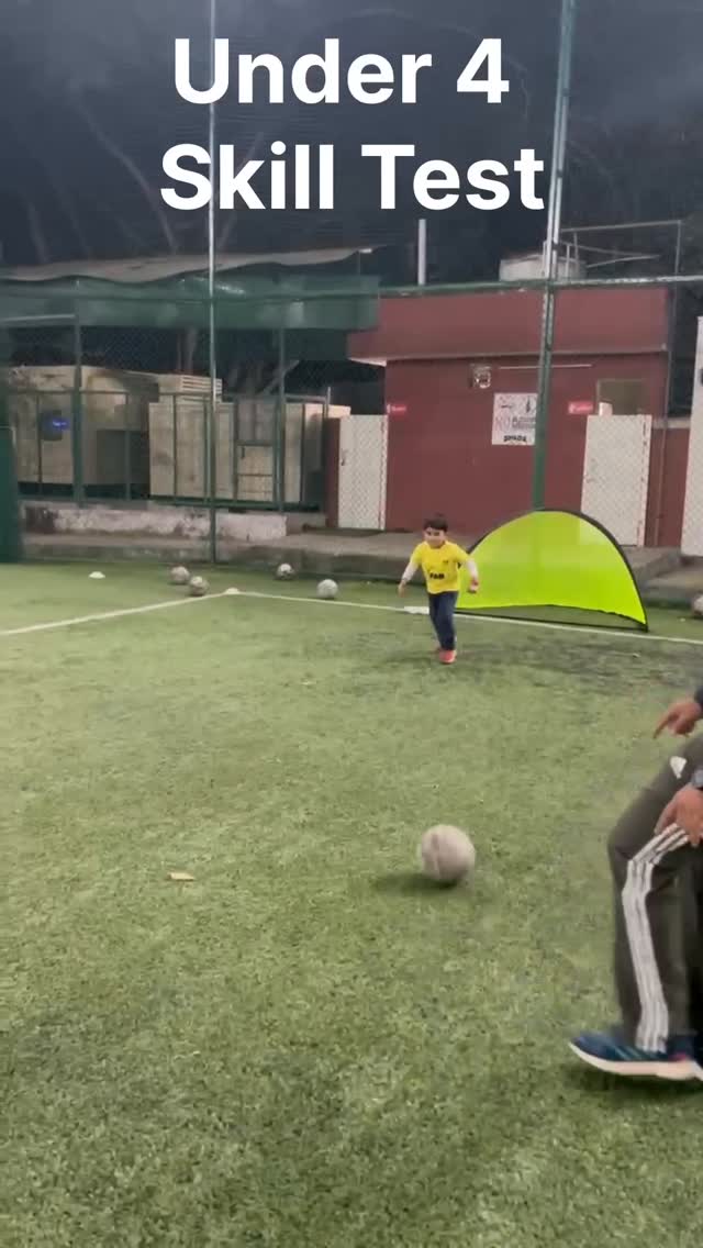 Scissors or as our kids call it: Circles! At FAB football academy we focus on building individual talent starting at the age of 3. We help beginner footballers become advanced players at an accelerated pace.
Credits: @prateekmadangk
#footballacademy #footballtraining #gurgaon