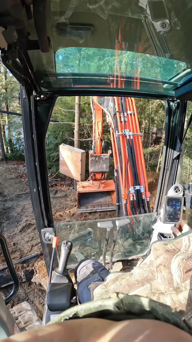 Machine work up in Muskoka
#heavyequipment #hardscape #miniexcavator