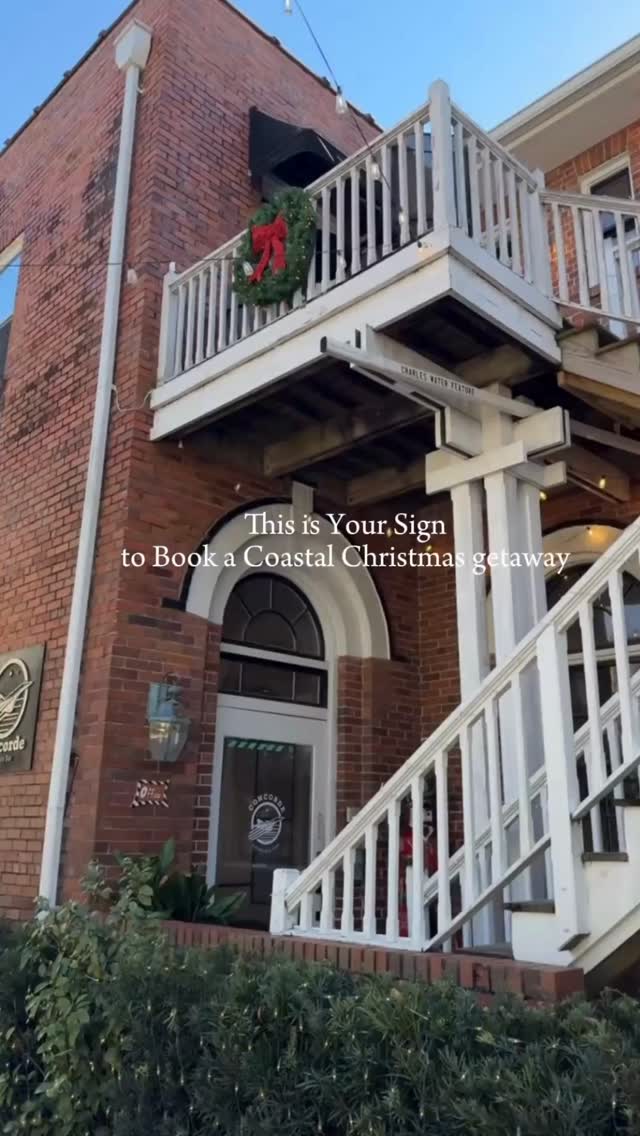 We take vacation and Christmas very serious. This is your sign. See you for the holidays 🎄 #FrontStInn #BoutiqueHotel #CoffeeShop #ChristmasVacation