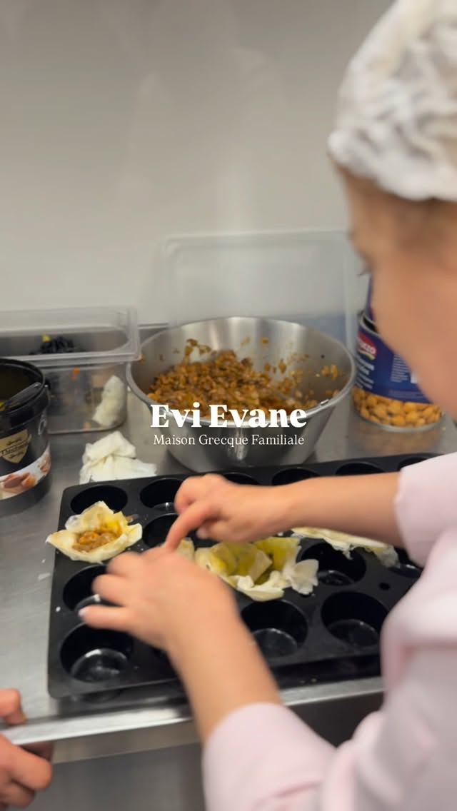 🇬🇷 Depuis 20 ans, le meilleur de la cuisine grecque, 100% maison 100% bon.
Le restaurant:
📍10, rue Guisarde 75006
Les traiteurs:
📍7, rue de Bretagne 75003
📍20, rue Saint Placide 75006
📍49, rue Condorcet 75009
📍90, rue du Commerce 75015
📍59, rue du Général Leclerc 94270