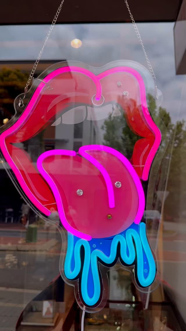 Custom neon, custom style, Spiral attitude. ⚡️👅
My new Rolling-Stone-inspired sign… got the piercing it deserved. #SpiralPiercings #SpiralPiercingsAndTattoo #NeonSignArt #CustomNeon #PiercingStudio #PiercingLife #RollingStonesVibes #TonguePiercingVibes #NeonDesign #NeonArtist #TattooStudioLife #AussiePiercers #PerthPiercing #FunnyPiercingVideo #StudioAesthetic #PiercingAddict #PiercingCommunity #CreativeStudios #NeonAesthetic #ShopVibes
