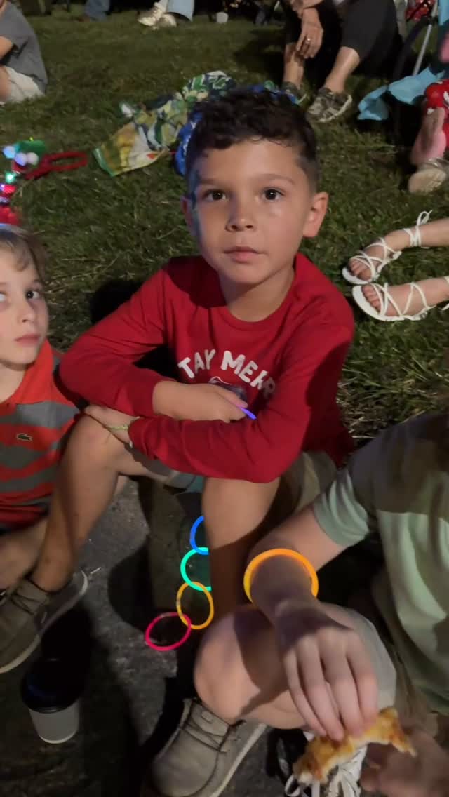 2 gigs - 9 hours. Lots of 6-7s this evening! Whooooo. I am one tired #facepainter!!