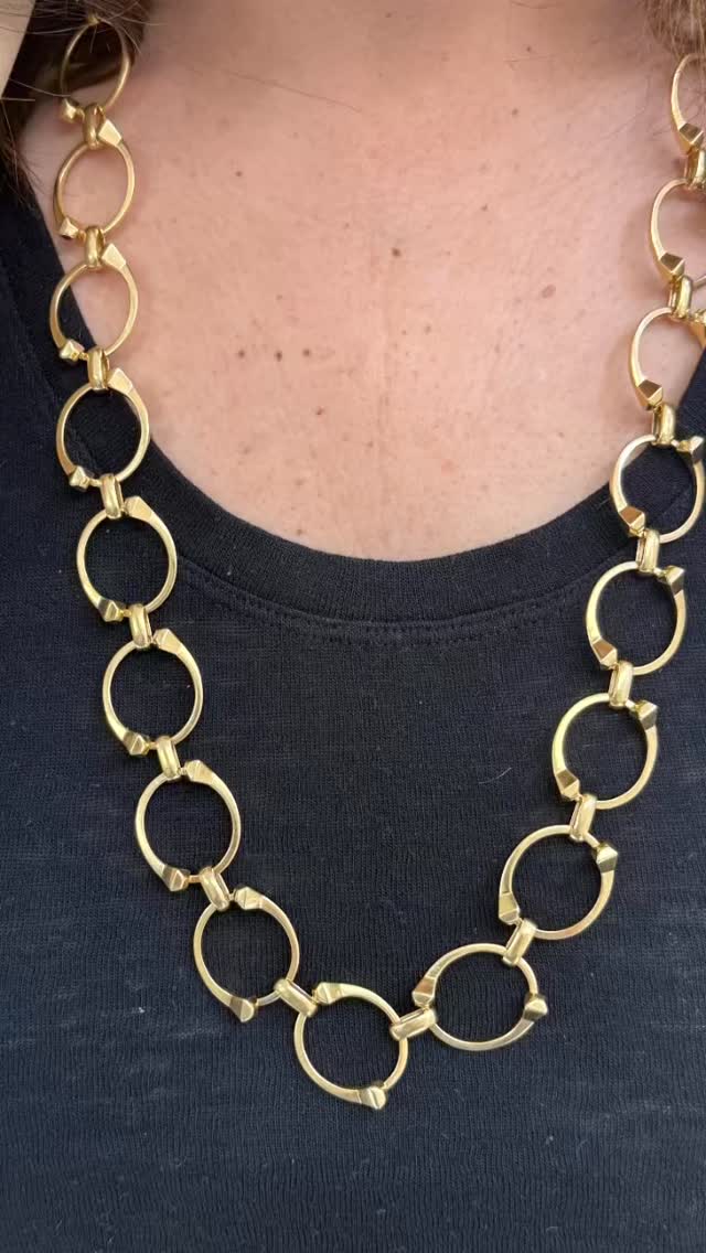 The Gucci Chiodo- structural, striking, and seeped in history. A collectors rare vintage authentic Gucci necklace; 18K gold that feels like wearable art. #artbasel #vintagegucci #vintagejewelry #estatejewelry #18kgold #artbaselmiami #alperjewelry #jewelryaddict #collector