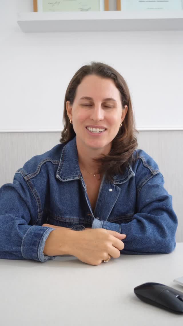 En estas fechas tan especiales, solo quería tomarme un momento para enviarte mis más sinceros deseos de Feliz Navidad. Que estas fiestas estén llenas de paz, alegría, salud y momentos inolvidables junto a tus seres queridos. Gracias por la confianza que has depositado en mí durante este año. Es un placer acompañarte en tu camino hacia una vida más saludable.
Un fuerte abrazo