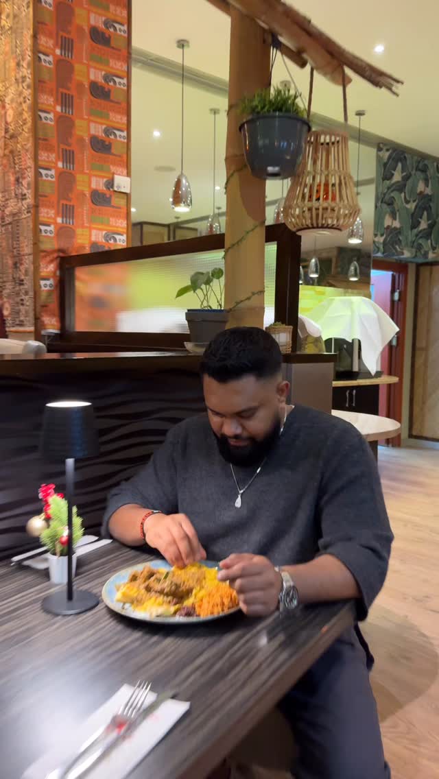 Soul food from CeylonBay
tastes exactly like in Sri Lanka 🇱🇰❤️
⸻
Soul Food von CeylonBay
schmeckt genau wie in Sri Lanka 🇱🇰❤️
#CeylonBay #SriLankanFood #SoulFood #Foodie #TasteOfSriLanka #AuthenticFlavors #FoodLovers #Foodstagram #FoodAdventure