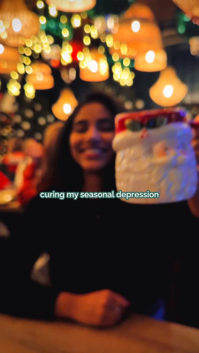 my grinch mode instantly deactivated 🎄
•
@aleria_onqueen #christmasbar #holidaypopup #winterintoronto