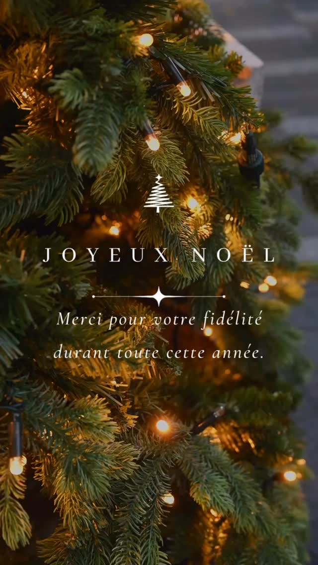 🎄 Noël, c’est aussi s’offrir de la douceur 🎄
Au milieu des repas, des rires, des cadeaux et de l’agitation…
Et si tu pensais aussi à toi ?
Noël est le moment parfait pour ralentir, respirer et t’offrir (ou offrir) un instant de bien-être 🌿
Un moment pour se déposer, se reconnecter à son corps et terminer l’année en douceur 🤍
✨ Parce que le plus beau cadeau, c’est parfois juste un moment pour soi ✨
J’ai une pensée pour vous, pour qui les fêtes ne riment pas avec joie et bonheur 🙏🏼
#noel #noel2025 #ideecadeaunoel #bienetre #momentcocooning reflexologieplantaire douceur prendreletemps cadeaubienetre