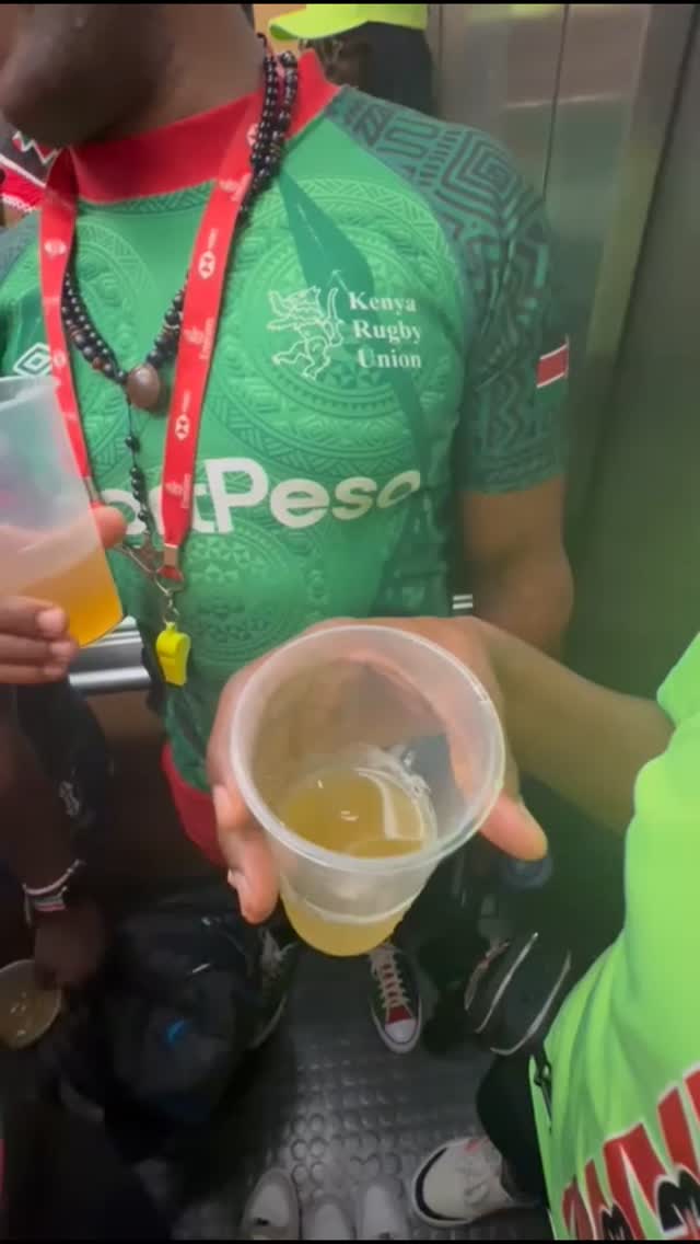 How Many Kenyans Can You Fit In An Elevator!!