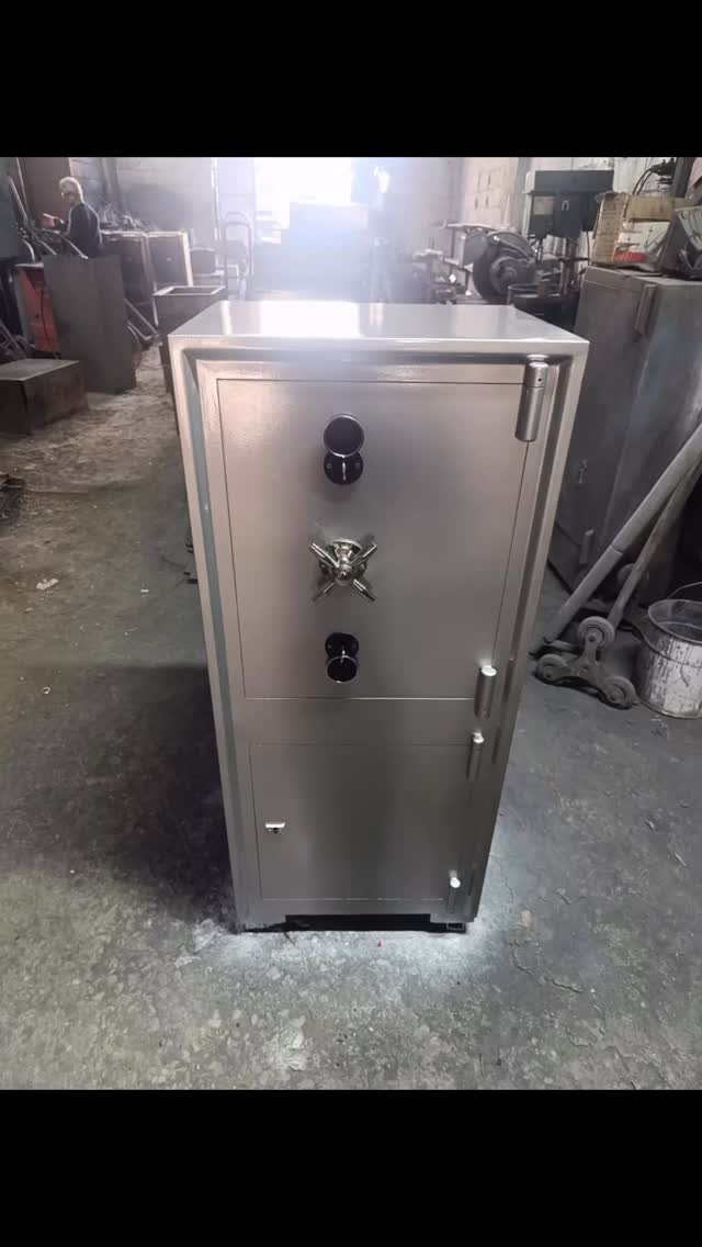 Yiğitler Çelik kasa. #gaziantepkasa çelikkasa #kasa #güvenliksistemi #evkasa #evgüvenliği
#işyerigüvenliği #gaziantep #gaziantepkasa #kasanedir
#yangınkasası #çelikgüvenlik