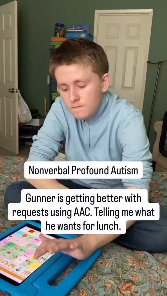 đĽ: @life_with_severe_autism
Little by little, we are getting there. Gunner is 14, and only started showing interest in using AAC earlier this year.
#autism #profoundautism #nonverbal #autismcommunity #autismparents