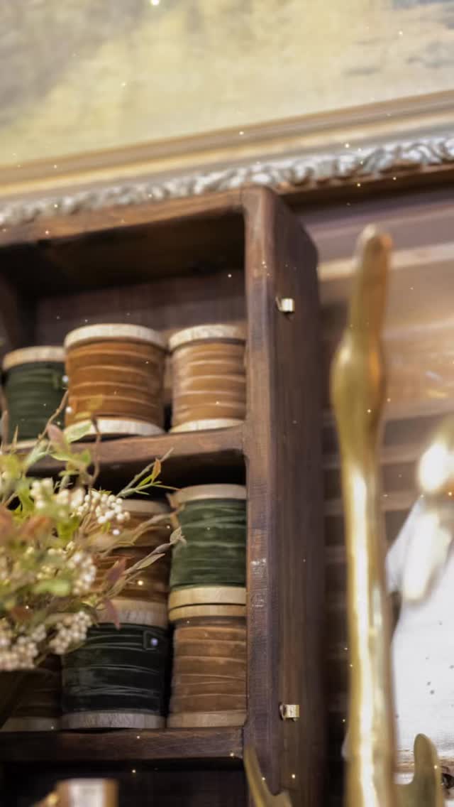 A moment to pause for gratitude is always appreciated when planning a show!
We hope you end the day with full bellies and hearts and will see you tomorrow!!