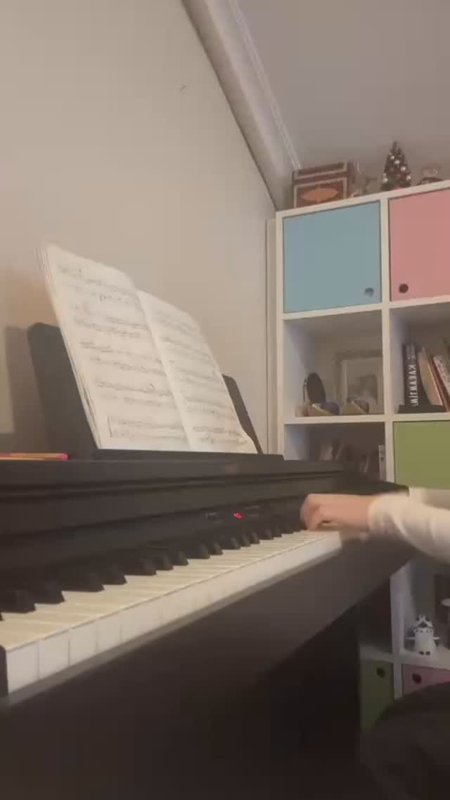 5.Aşama öğrencisi Asya Şimşek’in online dersinden🌻☺️. Kendisini tebrik ediyor, başarılarının devamını diliyoruz🙏🏻🥰💐.