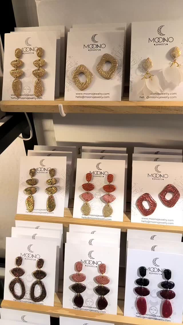 ✨ Színes ékszerek világa a @prizmadesignerstore -ban 🎁
www.moonojewelry.com