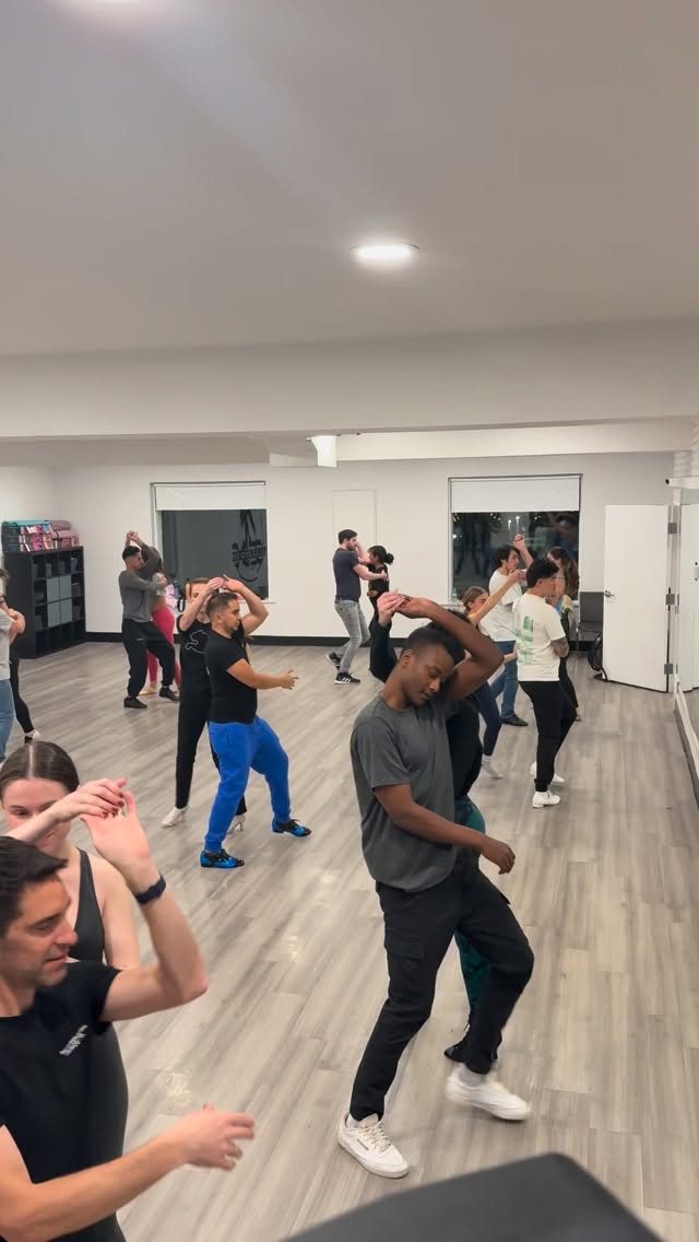 💃🕺 SALSA THURSDAYS 🕺💃
Make sure to join us for an exciting evening of Salsa dancing!
Our classes are designed for all skill levels, so come ready to dance, connect, and have fun.
When: Thursdays from 7-9 PM
Where: 388 Donald St.
Schedule:
- 7 PM: Footwork Essentials
- 8 PM: Partner Work Techniques
Pricing:
- $16 for one class
- $30 for both
See you on the dance floor!
#latindance #salsaexplosion #bachata #sedcwpg #dancing #winnipegdance #salsawinnipeg #wpglatindance #dropinclasseswinnipeg #salsa