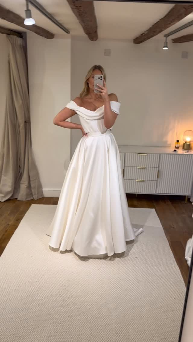 Okay, I did a thing… over the next few weeks, I’m sharing some of my personal favourite dresses from the boutique, with me attempting to model them!
If you didn’t know, I’m a huge fan of separates (I even wore a two-piece on my wedding day). They’re so versatile, mix and match corsets and skirts to create your own unique look. Plus, wearing a larger skirt on the waist gives you ease of movement, which I personally love.
I’m starting this mini series with an iconic @halfpennylondon duo. The corset snatches you in all the right places, and the off-the-shoulder draping flatters every body shape. The mikado skirt skims the hips, has the perfect swish, and pockets! Modern, versatile, and timeless.
I also love the idea of swapping the skirt for a mini in the evening, or re-wearing the corset on an anniversary.
Stay tuned for more of my favourite bridal looks over the next few weeks.
Lauren x