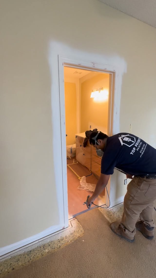 We have limited spots available in December. Reach out to schedule your painting estimate this week.
#Mnpainter #topprioritypainting #edenprairie