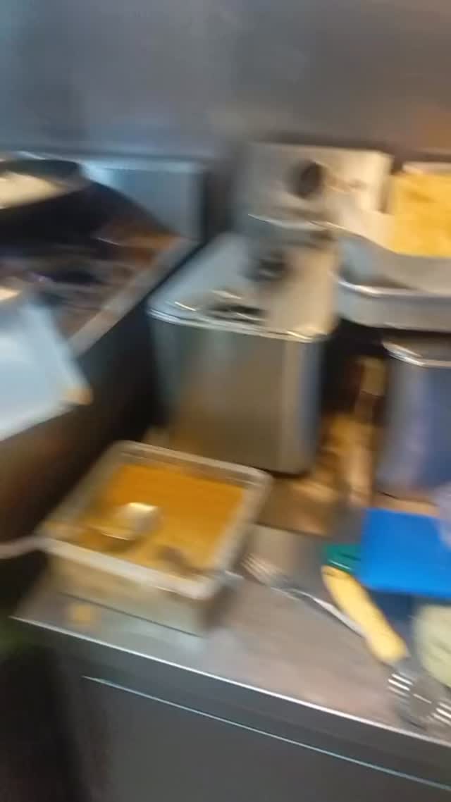 It’s likely that at this very moment someone in Portugal is frying a Christmas fritter. They’re everywhere in December! Chef Marta, the wonder woman at O Regueirão in Alfama neighborhood, fries up marvelous varieties through Christmas for locals that moved to the big city eons ago and miss their traditions. The chef herself has roots in the Beira region–home of the “filhós de joelho.” Traditionally, the dough was shaped atop the knee (joelho) and fried in a skillet over the fireplace.
#portuguesecusine #traditions #christmas