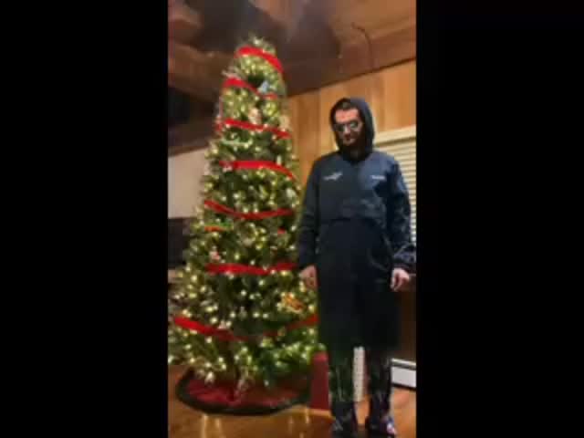 A very special holiday treat for everyone..... and a fun video too!
Want to stay warm on the pool deck this winter?
Check out the #TEAMP3 swim parka and swim suits and grab yours today!
Looking real sharp and cozy!
Special thanks to @hannah_ludlow1 for designing and organizing the online store (check out the TEAM whatsapp for the details) and @sdludlow for being a willing model/dance crew member.