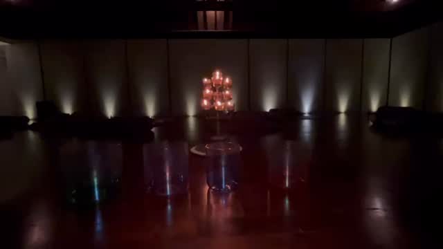 A slow Yin Yoga practice to help the body rest and the mind unwind.
Long, quiet holds supported by gentle crystal bowl sounds
invite your nervous system to soften, release stored tension, and settle into deeper rest.
✨ supports better sleep
✨ eases stress and mental fatigue
✨ allows emotional release without force
🌙 Online every Tuesday 14.00 Bali time
🌿 In-person sessions available message me privately
No need to fix or push anything.
Let the practice hold you, and allow rest to come naturally.
See you on your Mat.
#selfcare #selfgift #journeytowellness #yinyoga #yinyogawithsingingbowl #crystalsoundbowls #crystalsoundbath #ubudyoga #yogariabali #ubud #thingstodoinubud #bali