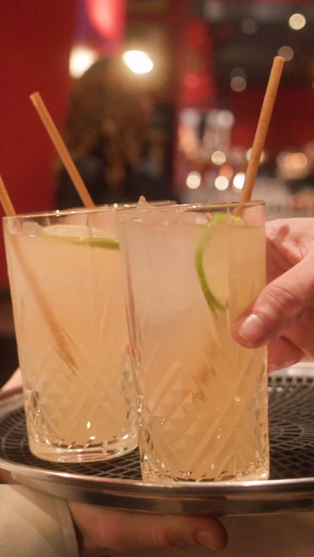 An unforgettable night celebrating the people who’ve shaped the cigar community into what it is today. We’re honoured to stand among the change-makers as the Charatan Claro is awarded Newcomer of the Year.
Thank you, as always, to our retail partners and to all the friends we’ve made through our shared love of cigars and fine smoking.
#Charatan #AwardWinning #Cigar