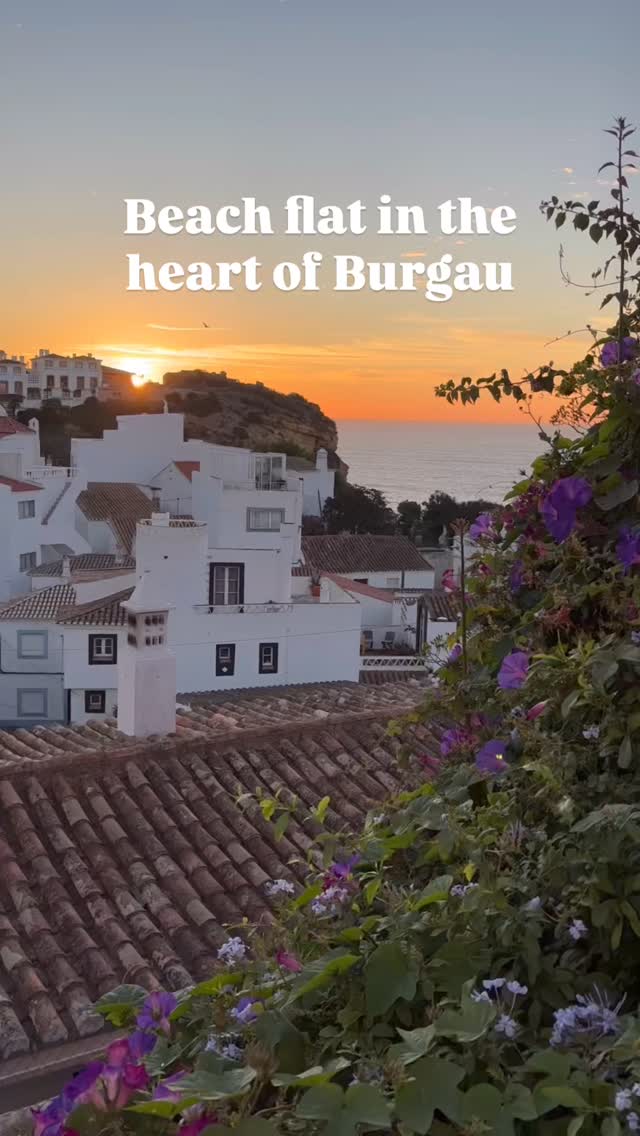 My cozy beach flat in the heart of Burgau is still available from January 9th to February 21st. It’s the perfect sunny winter escape in this picturesque little beach town. 🌅🌞
Cute coffee bars, great restaurants and a stunning beach are all just a 3-minute walk away 😍
Monthly rental: €1200 all-in
(Or book per night via Airbnb)
📩 DM for monthly bookings!
*Airbnb photos are a little outdated. Interior had a little upgrade. ✨
🛏️ Details:
• 1 bedroom with a kingsize bed
• 1 bathroom
• Air conditioning/heating in both living room and bedroom
• Cozy balcony perfect for breakfast or relaxing outside
• 200 meters from the beach
• 10-minute drive to Praia da Luz & Lagos
🔗https://www.airbnb.com/l/BUd21SNH
#algarve #algarvelovers #algarvewinterrentals