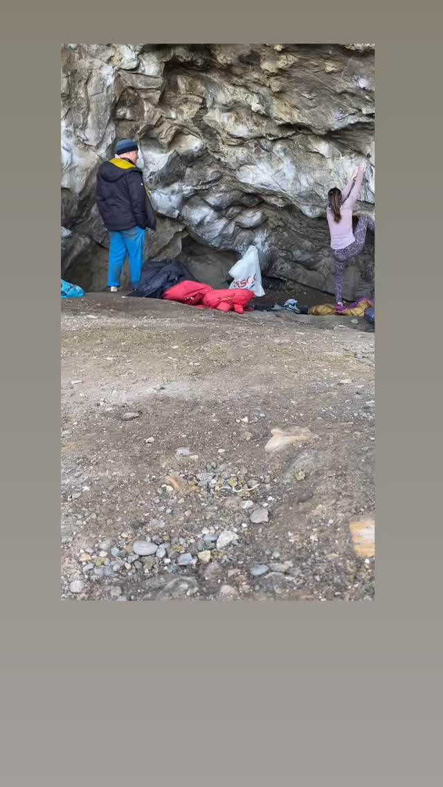 Close but no cigar - the end of the trav feels hard but my sequence wasn’t dialled in so I’m pretty sure I can do it. I find the cave hard, a reason to get back there more than once a year I guess and tap into some try hard.
Hoping to get over whatever I have soon to get back there, full body aches and a sore throat are not fun.
A little beta vid to remind me what I’m doing and a fun day out with @dave_evans58 to keep the serotonin levels stocked up.