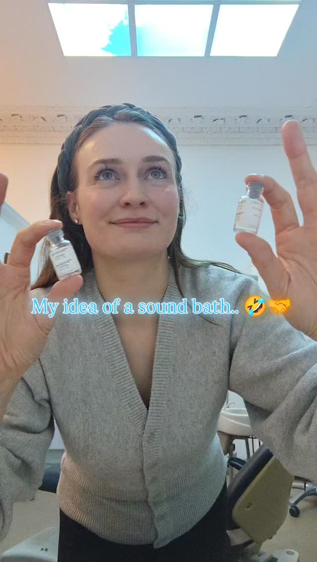 Ever had a sound bath? Here's my version 🤣🤝💙
Curious about any treatments, wrinkle sprinkles or otherwise I'm just a message away!
Consultations are also redeemable against treatments so that's a win win.
See you soon?
Megan x
Dentist led aesthetics & skincare in Glasgow